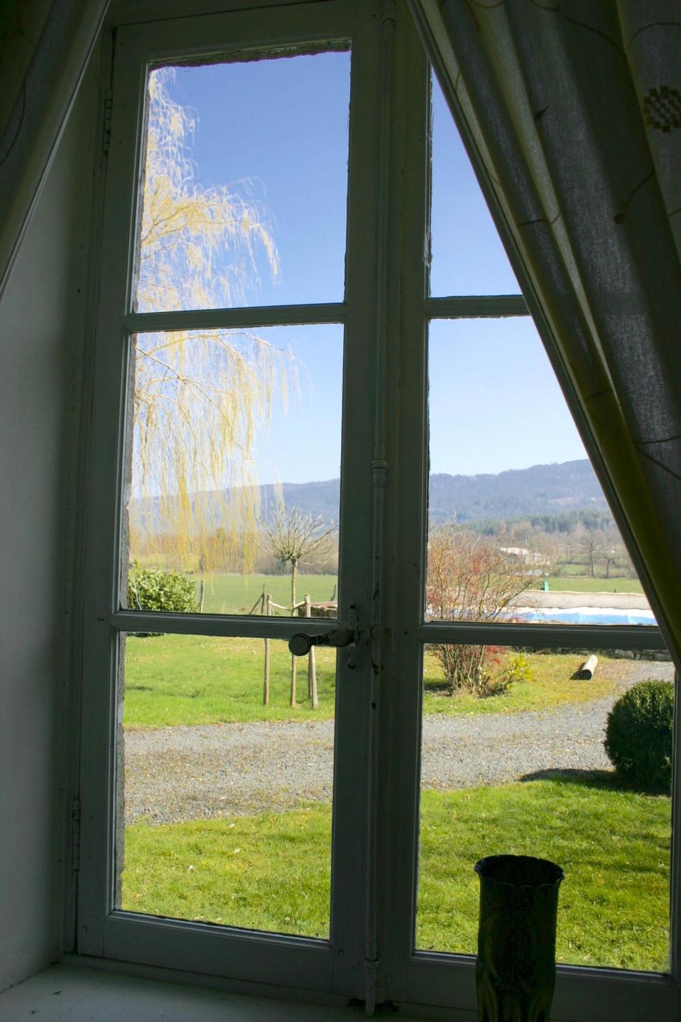 Domaine La Reveille Bed & Breakfast Dore-l'Eglise Room photo