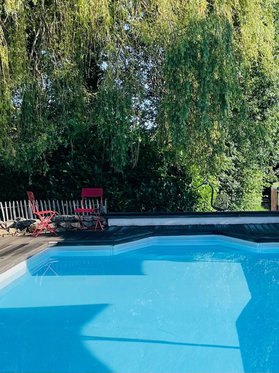 Domaine La Reveille Bed & Breakfast Dore-l'Eglise Exterior photo